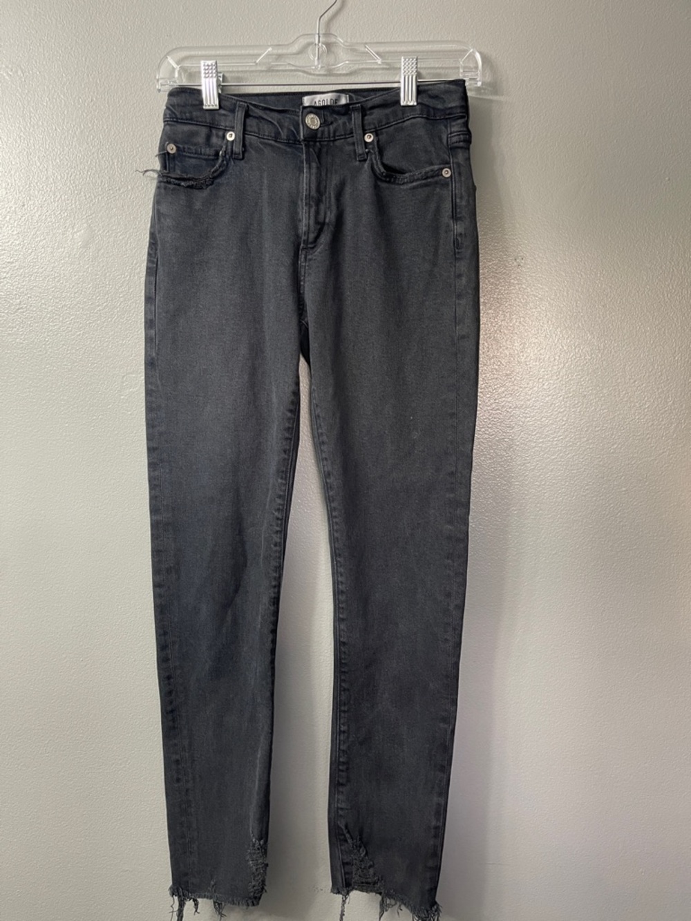 Agolde Toni raw hem washed black jeans 25 - Picture 2 of 8
